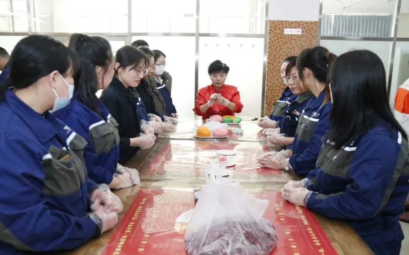 巧手捏面塑 指尖傳非遺！榮程鋼鐵這場活動超有趣